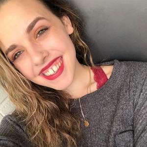 Meet your Posher, Vanessa
